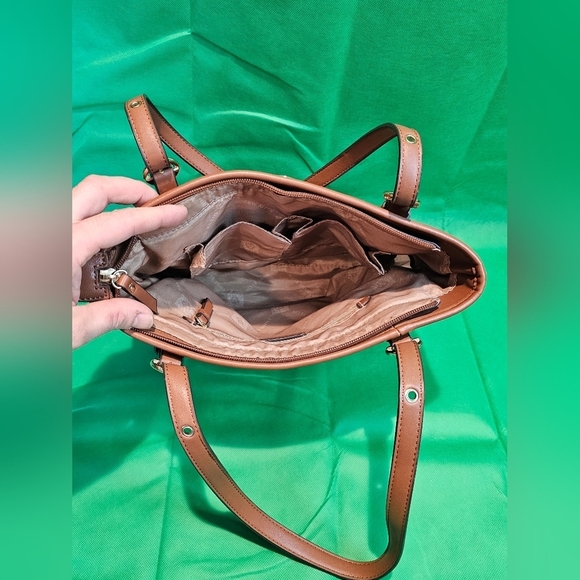 2 FOR $50 Ann Klein purse - Picture 5 of 8